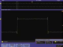 Rys. 9. Przeglądanie powiększonych fragmentów długiego rekordu akwizycji w oscyloskopie Tektronix DPO4000 cji.