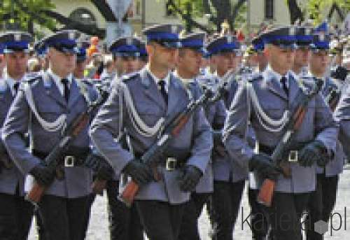 Podczas zajęć z Edukacji policyjnej uczniowie poznają specyfikę pracy policjantów. Zajęcia te ułatwią podjęcie decyzji dotyczącej wyboru tego zawodu.