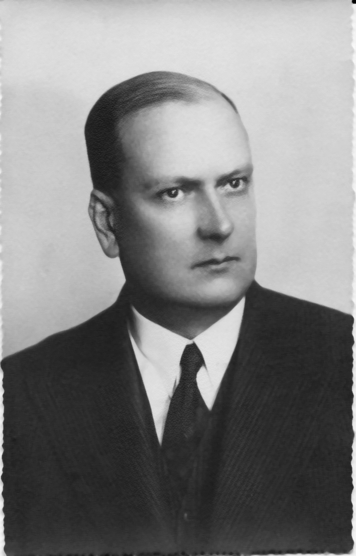 Fangrat Władysław rzemieślnik Urodził się 10.05.1885 r. w Marjaninie. Z żoną Teresą przyjechał do Gdyni w 1927 r. z Poznania.