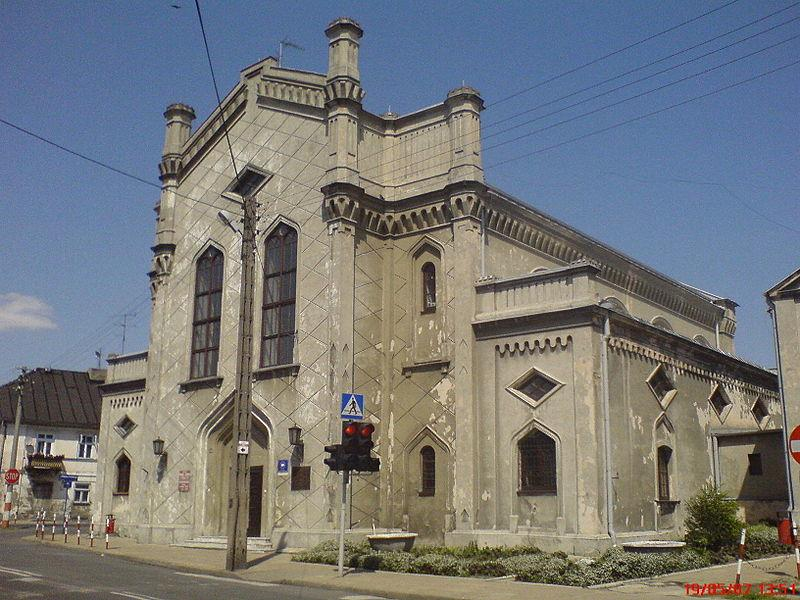 Piotrków trybunalski, former synagogue used as library