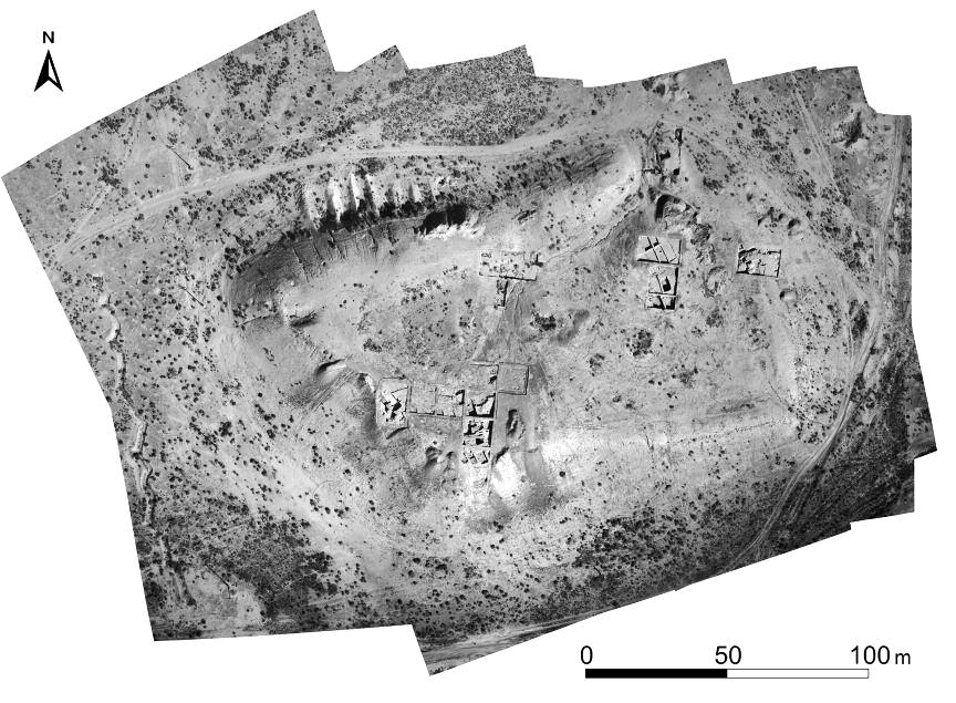 ŚWIAToWIT XI (LII)/A 2013 BARBARA KAIM THE FOURTH SEASON OF ExCAvATiONS AT GURUKLy DEPE, SOUTHERN TURKMENiSTAN (2013) T he fourth season of the Polish-Turkmen excavations at Gurukly Depe lasted from