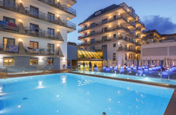 NOTATKI - HISZPANIA Costa Brava tej renowacji w 2014 roku ciekawy program animacyjny hotel ALHAMBRA 4* hotel położony przy eleganckim deptaku całkowicie odmieniony wystrój w 2015 roku - nowa