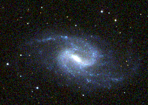 Galaktyki spiralne (S) Zgrubienie centralne (bulge) + dysk z ramionami spiralnymi: Sa, Sb, Sc (w zależności od zwinięcia ramion) SB: z poprzeczką