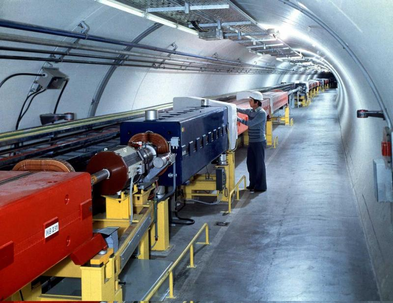 Super Proton Synchrotron M.