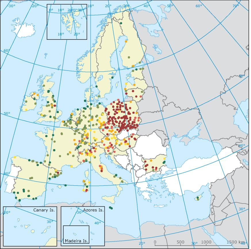 Jakość powietrza w Polsce na tle Europy Dobowe stężenia pyłu PM10 w 2013 r. (percentyl 90,4) Roczne stężenia B(a)P w 2013 r.