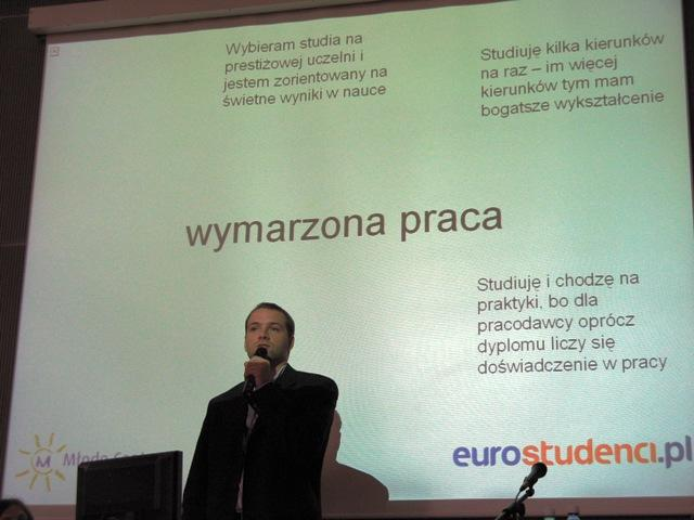 Anna Salomea Kubica Stypendystka Erasmusa, Francja (1 rok) Członek ESN - współpraca z International Students Office (5 lat) Koordynator staży Erasmus (1