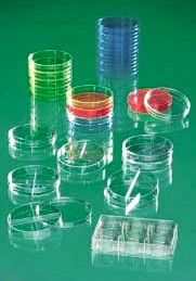 Kolor / Długość [mm] [szt] PL0-A biały / µl 95 500 24,- PL0-B niebieski /0µl 95 500 24,- Głaszczki mikrobiologiczne wykonane z elastycznego polipropylenu sterylne pakowane po 0 szt.