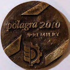 VeCTor Złoty Meda - Polagra 2010 PREMIERY 4-belkowy agregat do uprawy pożniwnej i głębokiego spulchniania, wyposażony w hydrauliczną regulację głębokości pracy EasyShift.