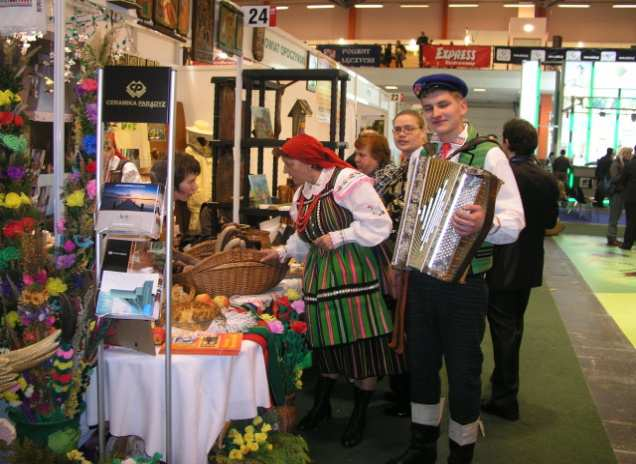 Boże Ciałao w Łowiczu Imprezy folklorystyczne w