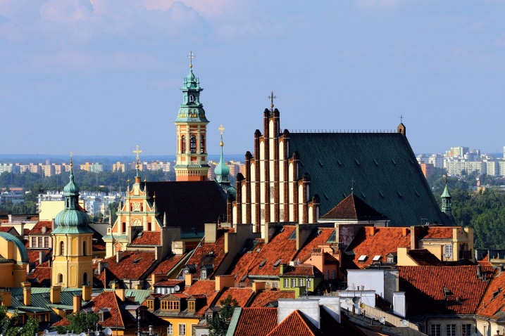 Mazowsze lässt sich lieben Ich denke zuallererst an Menschen... Wenn ich an Polen, und speziell an die Region Mazowsze, denke, dann denke ich stets an Menschen. Bernd Ludwig (Berlin) Nehmen wir z.b. Andrzej, ein echter Warschauer.