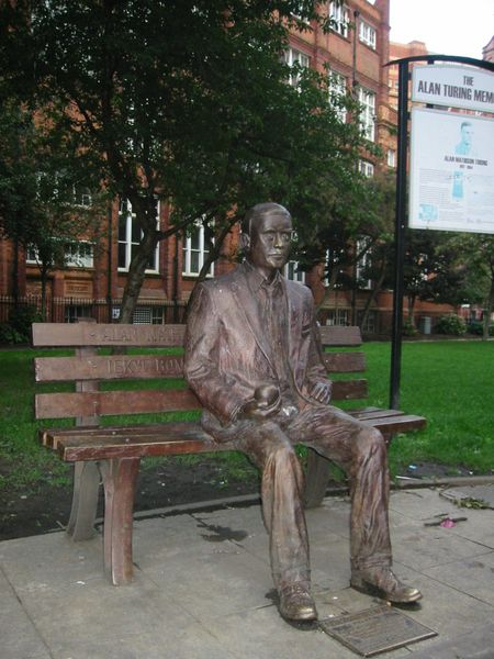 Wprowadzenie Alan Turing Pomnik w Manchester Jerzy