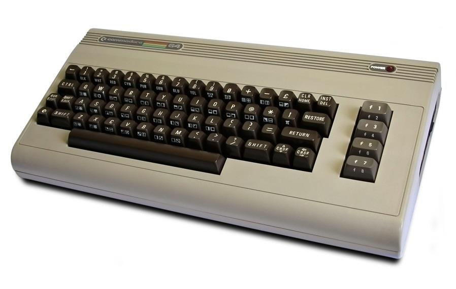 Commodore 64 Początek produkcji w 1982 r. Procesor MOS Technology 6510, 8 bit, około 1MHz.