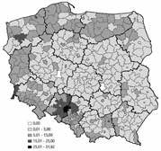 Przestrzenno-czasowa analiza emigracji ludności w wieku produkcyjnym 83 zauważyć największą intensyfikację analizowanych procesów.