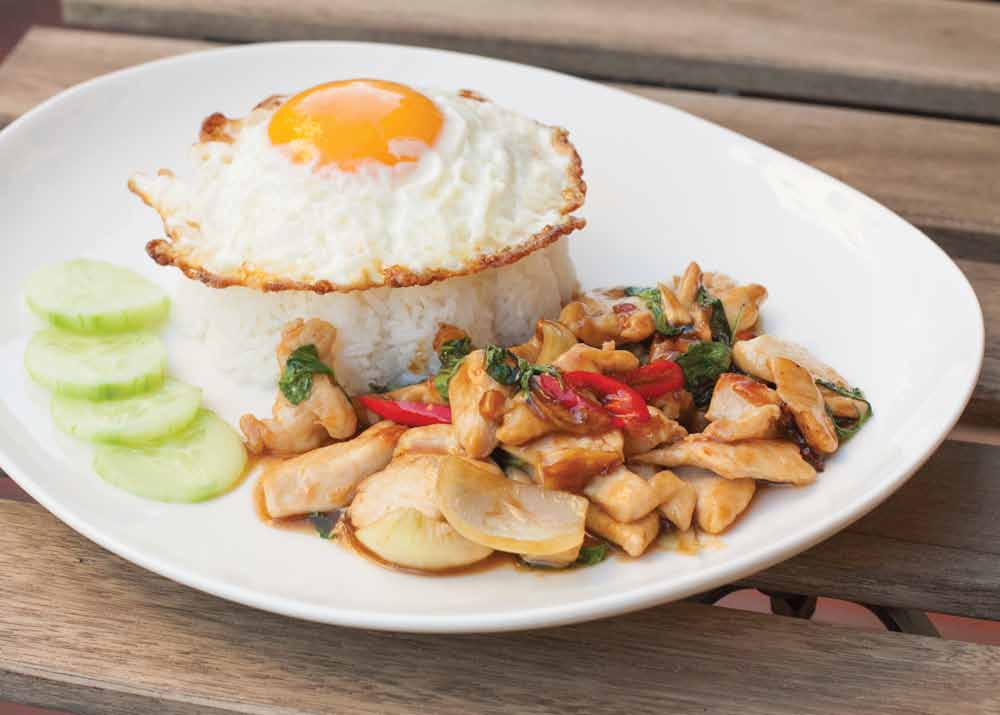 ผ ดกระเพราไก Pad Kra-Prao Kai Stir-fried chicken & basil leaf with Jasmine rice.