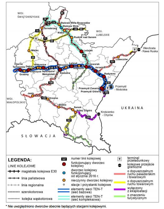 Komunikacja zbiorowa na terenie gminy wygląda następująco: Na odcinku o długości ok.