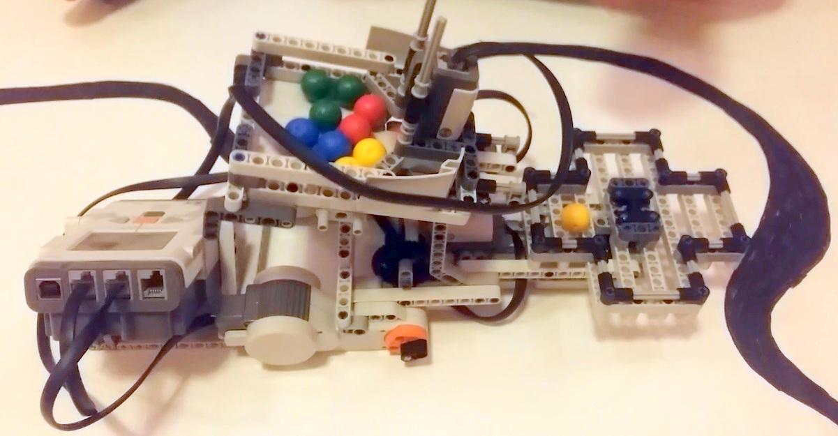 Lego Sorter - Mindstorms Sortuje kolorowe kule do 4