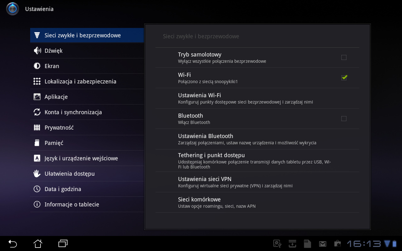 Settings (Ustawienia) Ekran ustawień umożliwia skonfigurowanie niektórych ustawień tabletu Eee Pad, w szczególności: Wireless & network (Sieć bezprzewodową i połączenia sieciowe), Sound (Dźwięk),