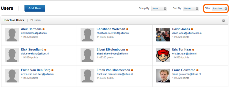 Przykadowe wyfiltrowanie wycznie nieaktywnych uytkowników. Domylnie, strona Users posiada nastpujce ustawienia: Group By None, Sort By Name, Filter Act ive.