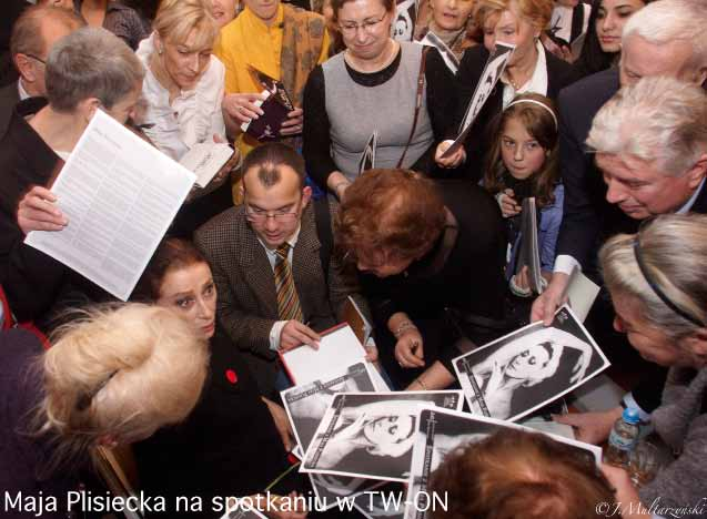 Jest bez wątpienia jedną z największych tancerek naszych czasów, znana miłośnikom sztuki baletowej na obu półkulach. Plisiecka to balerina wspaniała, wzruszająca, urzekająca, wielka.