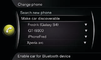 Jak podłączyć telefon z Bluetooth *? W widoku normalnym źródła Telefon nacisnąć przycisk OK/MENU. Wybrać opcję Uwidocznij samochód i potwierdzić przyciskiem OK/MENU.