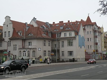 strona 1 Biuro. [ul.czerwonego Krzyża].