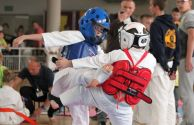 Dzień Dziecka z OKKK Turnieje z okazji Dnia Dziecka w Ostrołęckim Klubie Karate Kyokushin to już tradycja. W tym roku w zawodach wzięła udział ponad setka młodych adeptów karate m.in. z Ostrołęki, powiatu ostrołęckiego, Przasnysza oraz Broku.