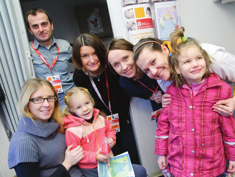 Fundacja Ronalda McDonalda rozwoju dziecka należy obserwować, na co zwracać szczególną uwagę, co jest prawidłowe, a co wskazuje na obecność nieprawidłowości.