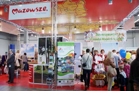 STOISKO WOJEWÓDZTWA MAZOWIECKIEGO NA TARGACH AGROTRAVEL 2012 w KIELCACH Przeniesienie dobrych praktyk oraz projektów innowacyjnych oraz organizacja wymiany doświadczeń i know-how.