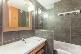 rodzinny, Wyjazd narciarski, w górach We własnym zakresie Apartament TV, Telefon, Parking, Internet, Stacja narciarska, Kolejka linowa, Orczyk narciarski, Winda, Narciarnia wg.