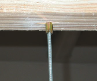 osadzenia podwieszonych stropów gipsowokartonowych lub modułowych. Montaż z przedłużaczem magnetycznym STRM.
