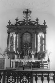 Ołtarz główny w Kościele