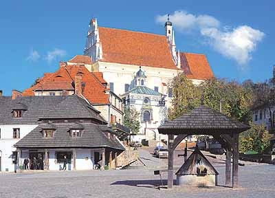 WYCIECZKI KRAJOWE TRZYDNIOWE WYCIECZKI SZKOLNE 06 WROCŁAW ZAMKI DOLNEGO ŚLĄSKA DNI Wrocław - Ogród Japoński Wyjazd z umówionego miejsca.