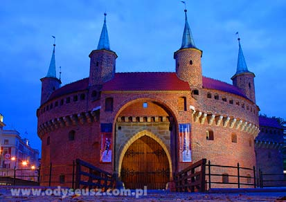 WYCIECZKI JEDNIODNIOWE 06 KRAKÓW PATRIOTYCZNIE Kraków - Barbakan Wyjazd z umówionego miejsca.