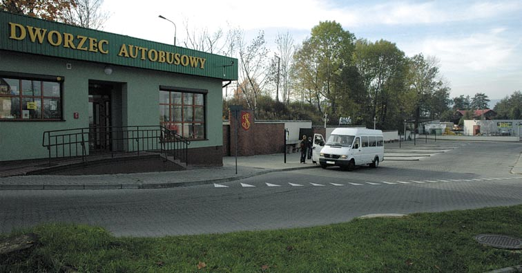 462 zł Budowa dworca autobusowego przy stacji paliw BP wraz z budową