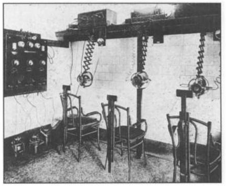 Radioterapia Początki 1895: odkrycie promieni X przez Wilhelma Röntgena 1895: pierwsza próba wykorzystania terapeutycznego (Chicago) 1899: