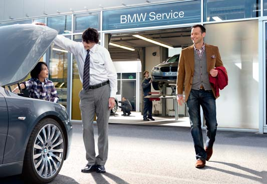 BMW SERVICE INCLUSIVE. Dzięki BMW Service Inclusive możemy cieszyć się czystą radością z jazdy BMW, nie martwiąc się o przeglądy i serwiso - wanie pojazdu.