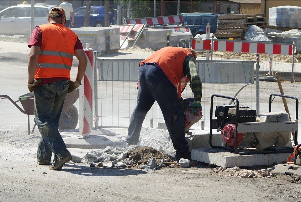 W tym roku w Warszawie kontynuowana będzie budowa II linii metra, a remonty i inwestycje tramwajowe poprawią funkcjonowanie komunikacji miejskiej.