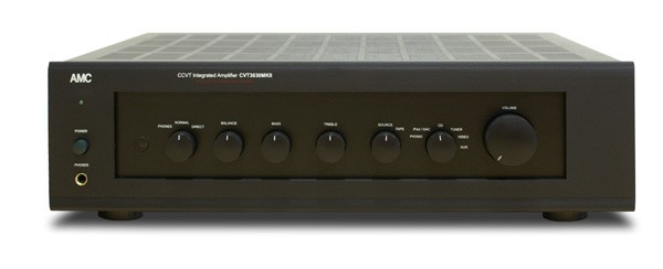 PRZEDWZMACNIACZE CVT1030 MkII - stereofoniczny przedwzmacniacz lampowy Lampowy stopień wyjściowy Golden Dragon 12AX7 Wyjścia słuchawkowe, pre out