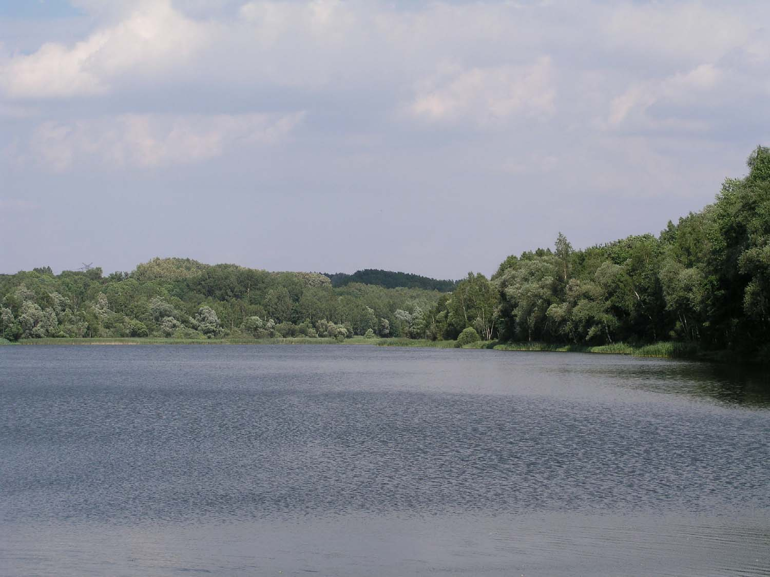 RETENCJA ZBIORNIKOWA W GRANICACH GÓRNOŚLĄSKIEGO POJEZIERZA ANTROPOGENICZNEGO PROCESY PRZYRODNICZE I ZNACZENIE SPOŁECZNO-GOSPODARCZE Autor Dr hab. Mariusz Rzętała http://www.wnoz.