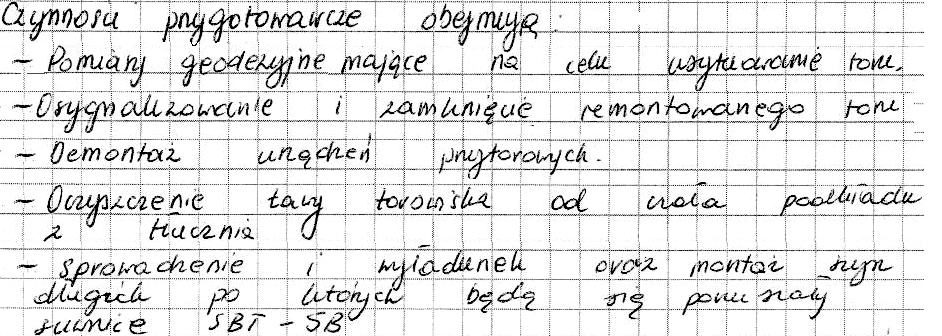 Część zdających pomijała czynność zmontowania toru podsuwnicowego oraz demontaż urządzeń przytorowych. Pozostałe czynności związane z pracami przygotowawczymi określano precyzyjnie.