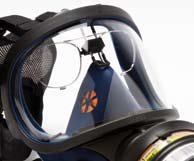 AKCESORIA / MASKI Mikrofon SR 342 umożliwia komunikację podczas noszenia półmaski SR 100 i maski pełnotwarzowej SR 200.