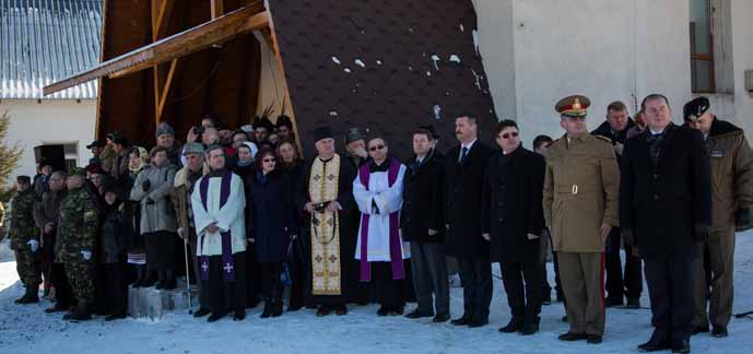 Stanisław Kucharek, proboszcz prowosławnej parafii w Kirlibabie, ks. Alexandru Peghete, Wiktoria Longher, proboszcz kościoła katolickiego, ks.