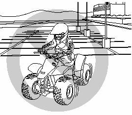 Przewożenie pasażera na tym ATV jest ryzykowne. Zmniejsza się kierowalność pojazdem.