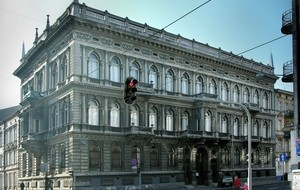 Więckowskiego 36 Pałac Maurycego Poznańskiego Pałac wzniesiony około 1900-1902 r. prawdopodobnie według projektu Adolfa Zeligsona.