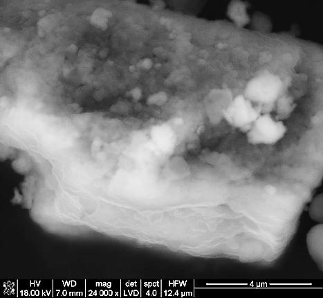 zaprawy i tynki Popiół T wyróżnia się składem mineralnym i