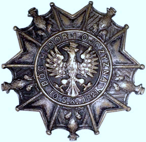 pamiàtkowa odznaka o nierska Armii Ochotniczej Józefa Hallera wykonana w blasze mosi nej, 36 x 30 mm II 200,- 50/12 *833.