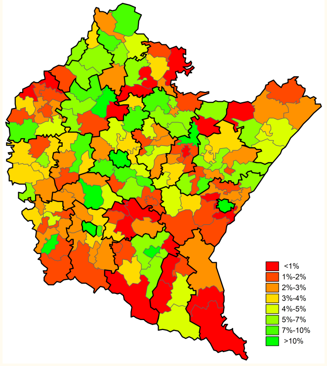 Analiza struktury dochodów i wydatków gmin województwa podkarpackiego 97 12 1 8 6 4 2 7,6 9,3 7,6 Rys. 9. Wskaźnik udziału (%) wydatków na drogi publiczne w wydatkach ogółem dla gmin w latach 28-213.