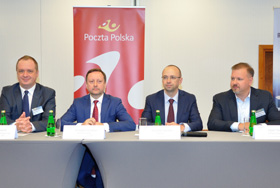 usług kurierskich w Polsce i Europie dyskutowali (od lewej) : Michał Putkiewicz