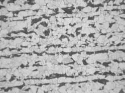 Badania metalograficzne mikroskopowe Badania metalograficzne wykonano na zgładach trawionych nitalem przy użyciu optycznego mikroskopu LEICA MEF4M.
