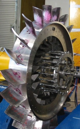 generatorem; Rysunek: Turbina